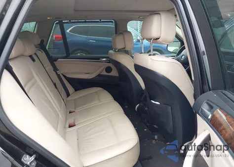 2011 BMW X5 xDrive35I/xDrive35I Premium/xDrive35I Sport Activity z USA, uszkodzony, nr VIN 5UXZV4C59BL405524